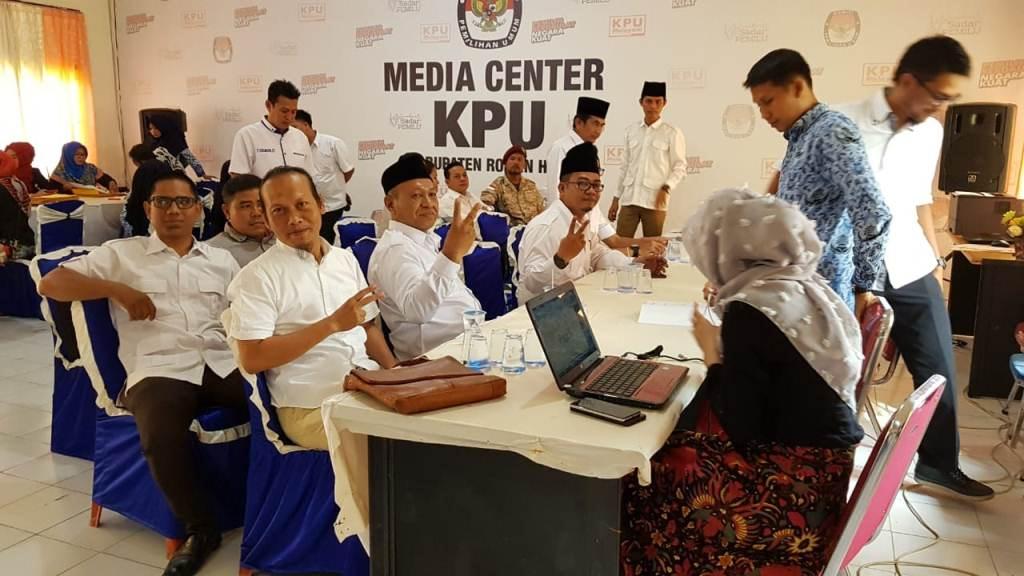 DPC Gerindra Rohil Daftarkan 45 Bacaleg ke KPU, Optimis Capai Target 7 Kursi